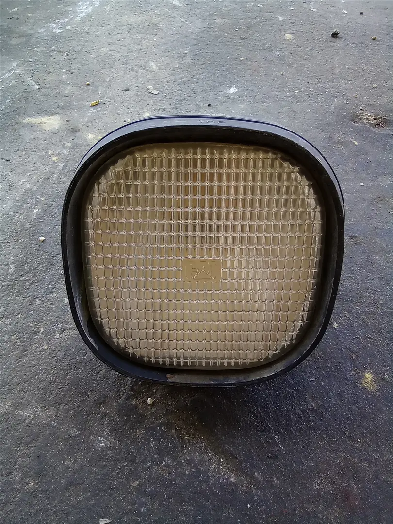 USED FLOOD LAMP image 1