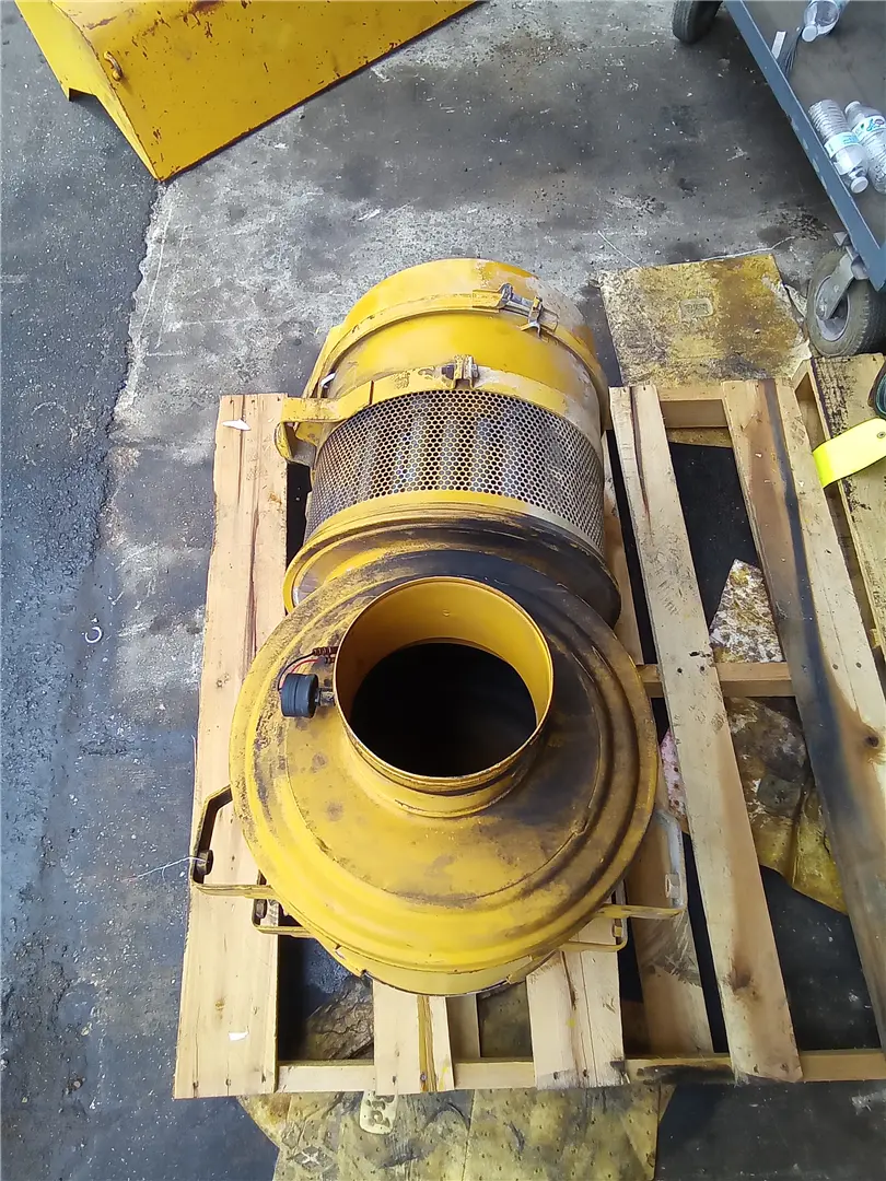 USED AIR CLEANER image 1