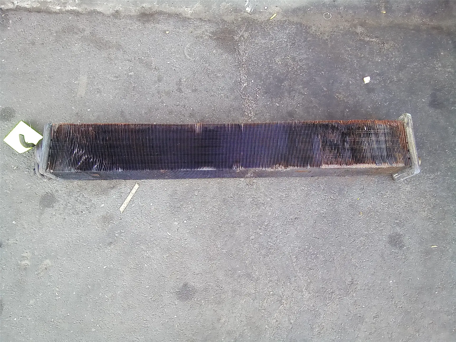 USED RADIATOR CORE image 1