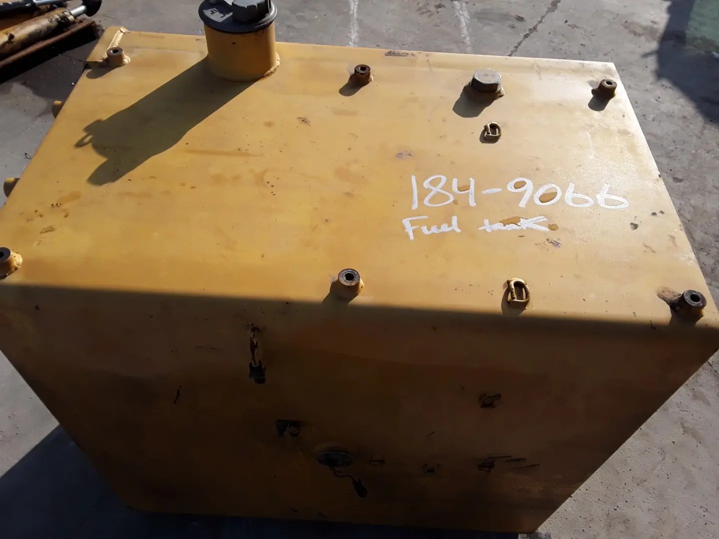 USED FUEL TANK image 1