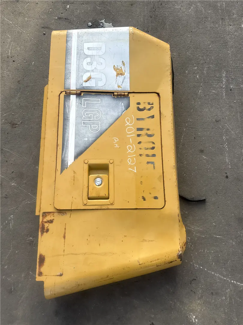USED RH ENCLOSURE image 1