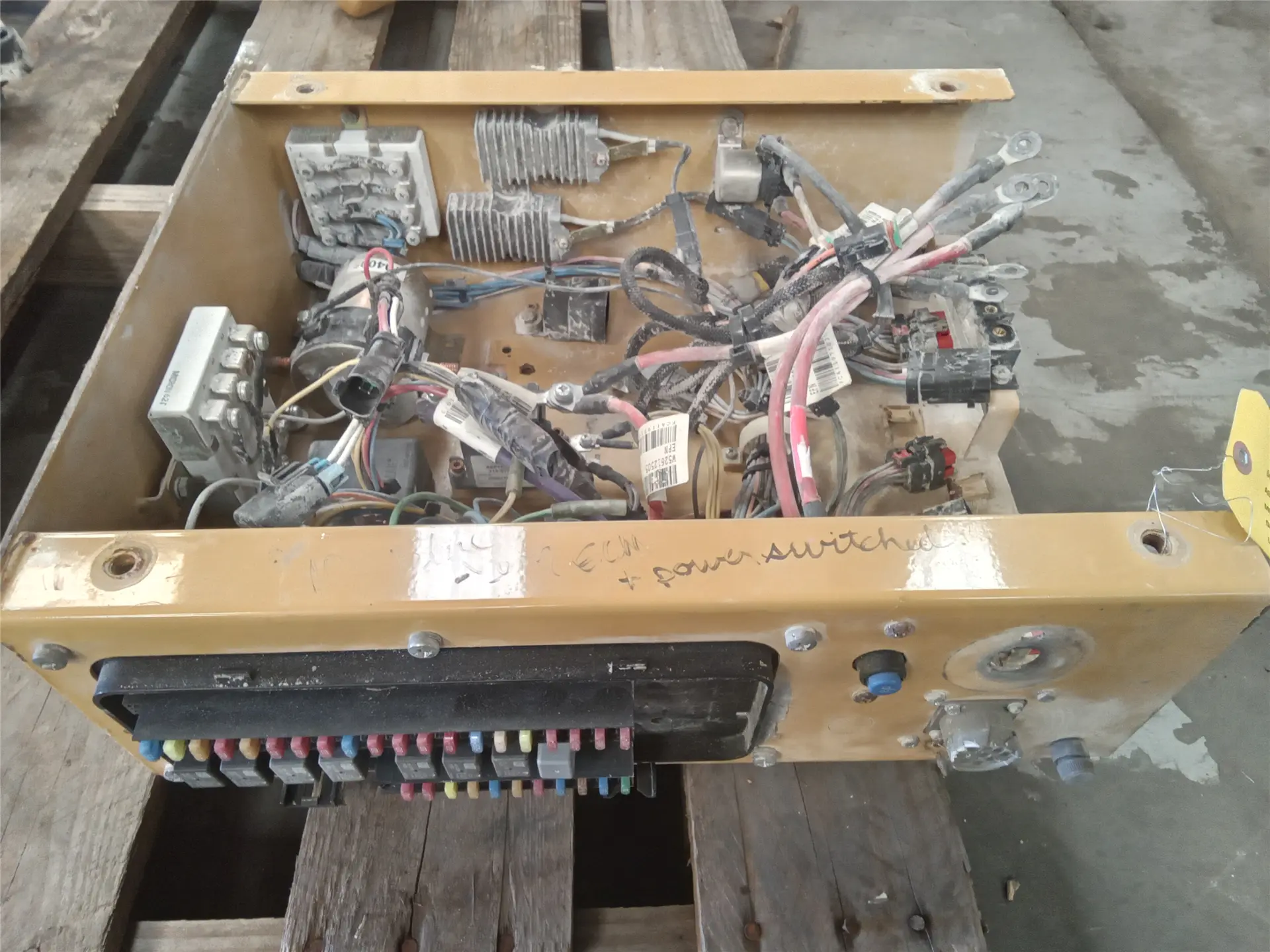 USED CIRCUIT PANEL image 1