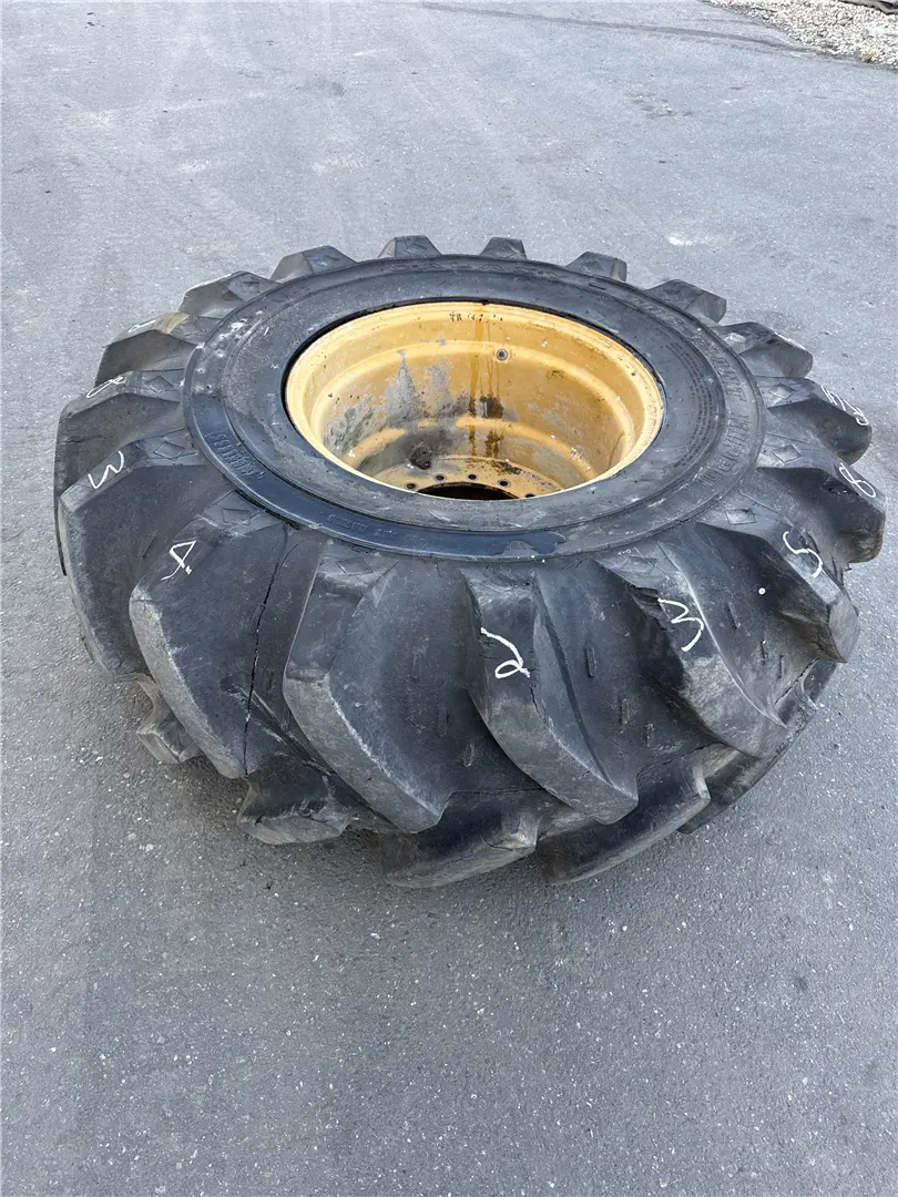 USED REAR LH WHEEL image 1