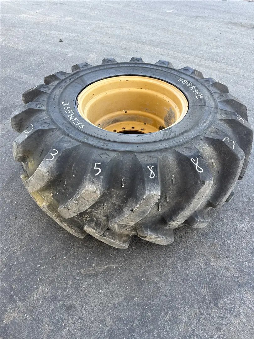 USED REAR RH WHEEL image 1