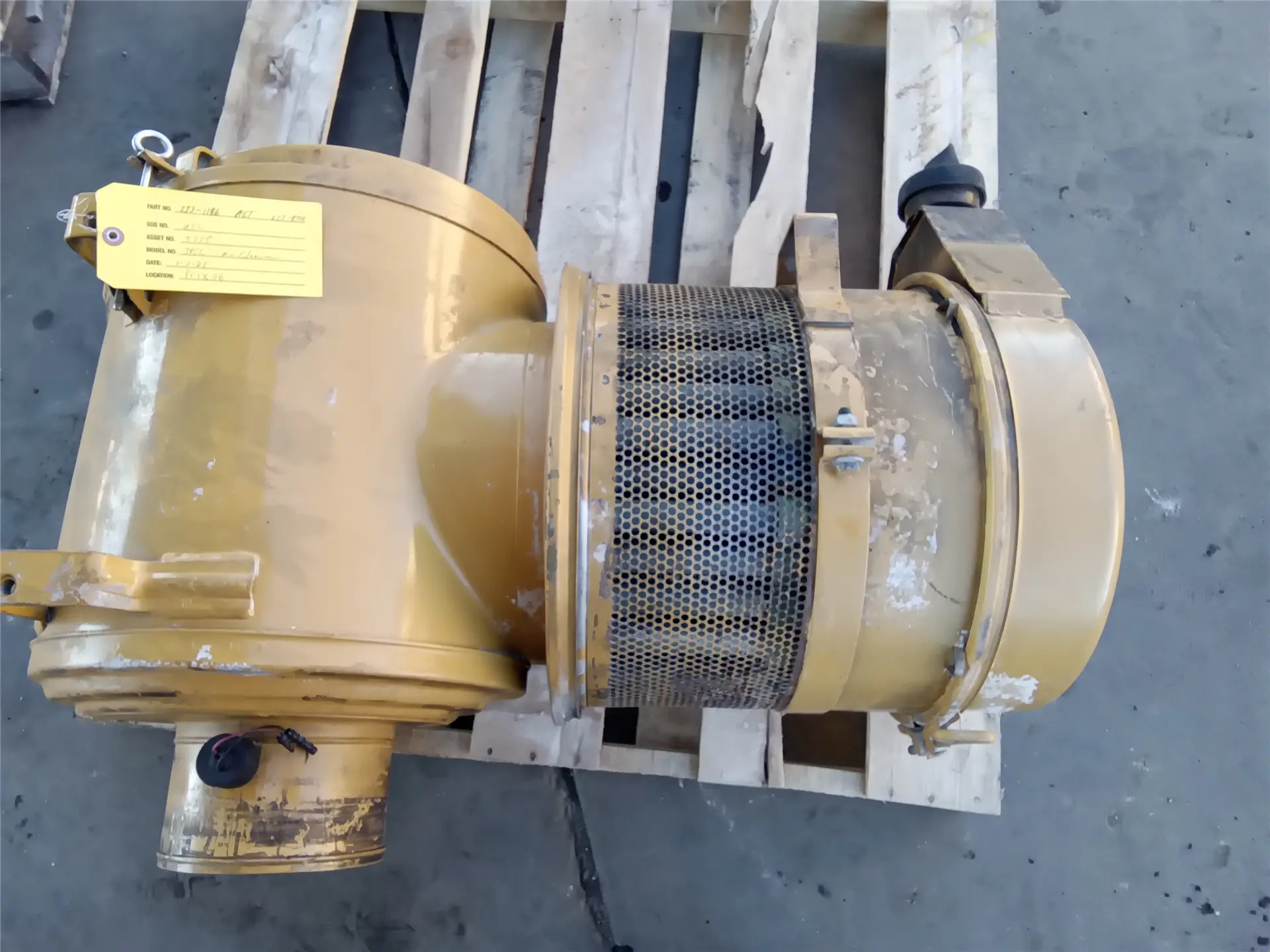 USED AIR CLEANER image 1
