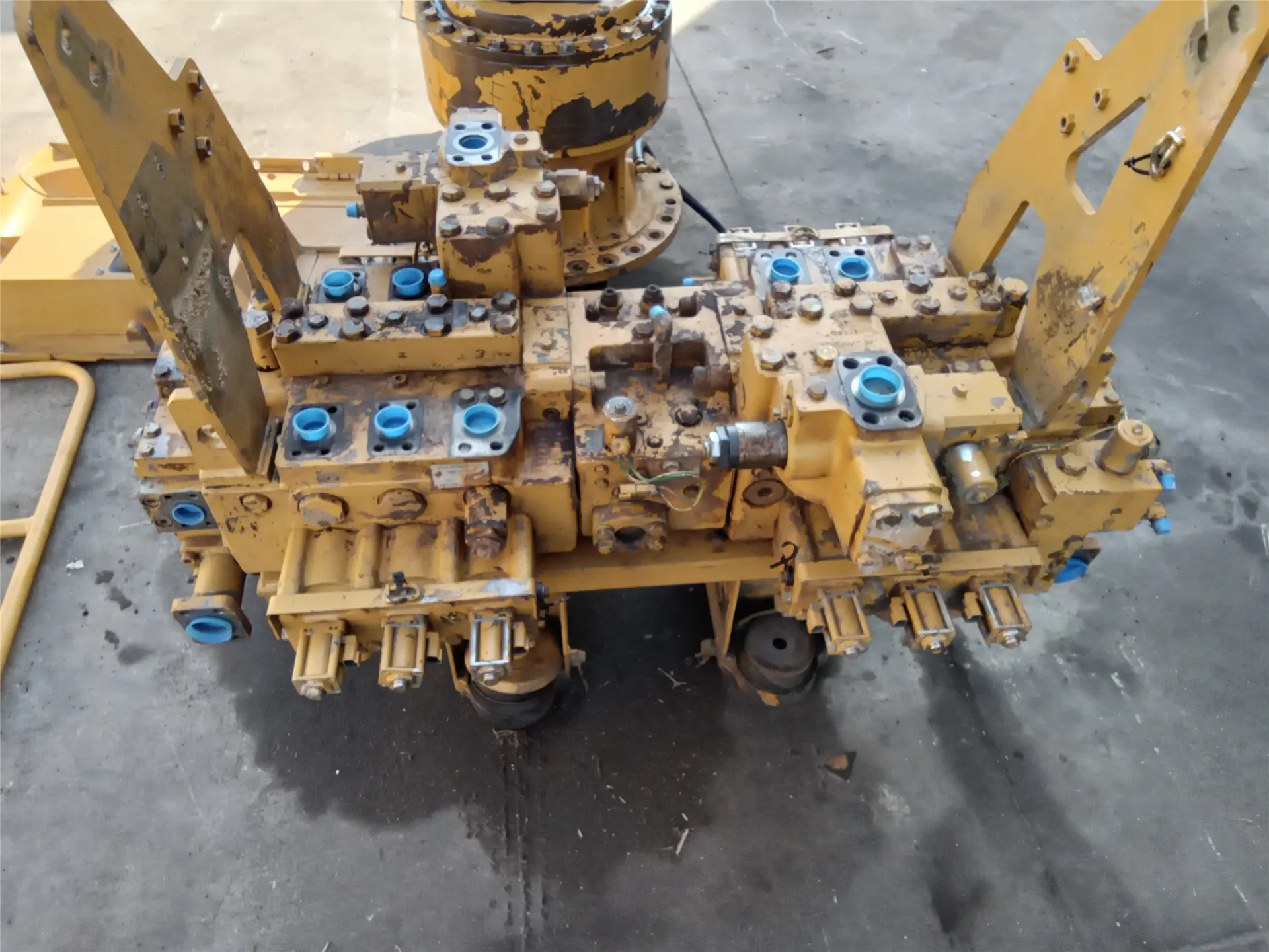 USED MAIN CONTROL image 1