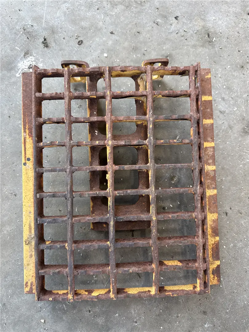 USED HATCH AS image 1