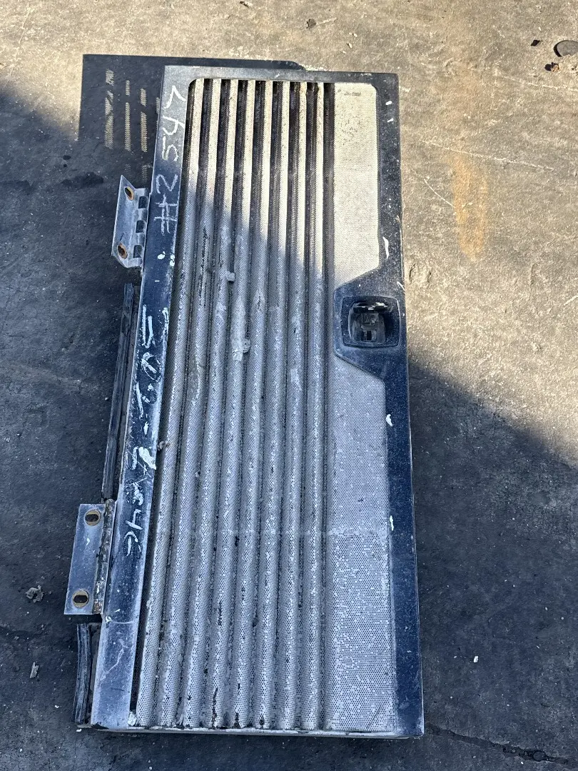 USED RH DOOR AS image 1