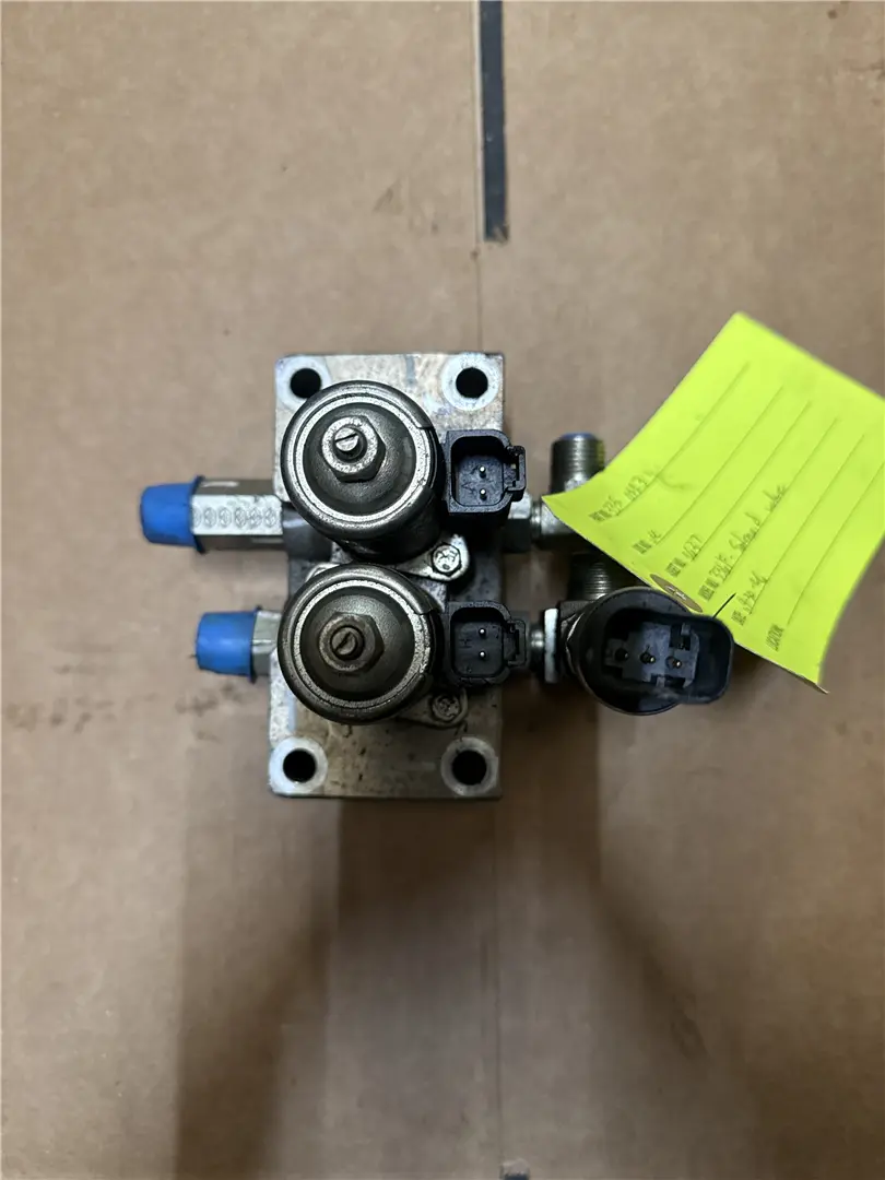 USED SOLENOID VALV image 1