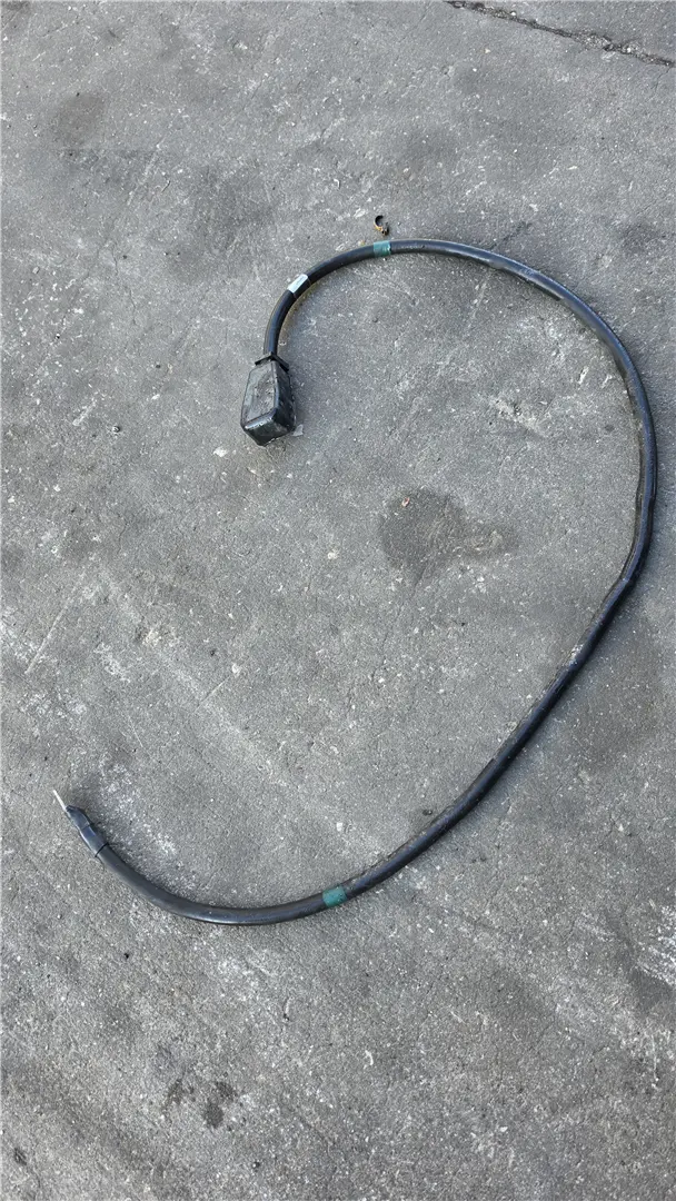 USED BATTERY CABLE image 1