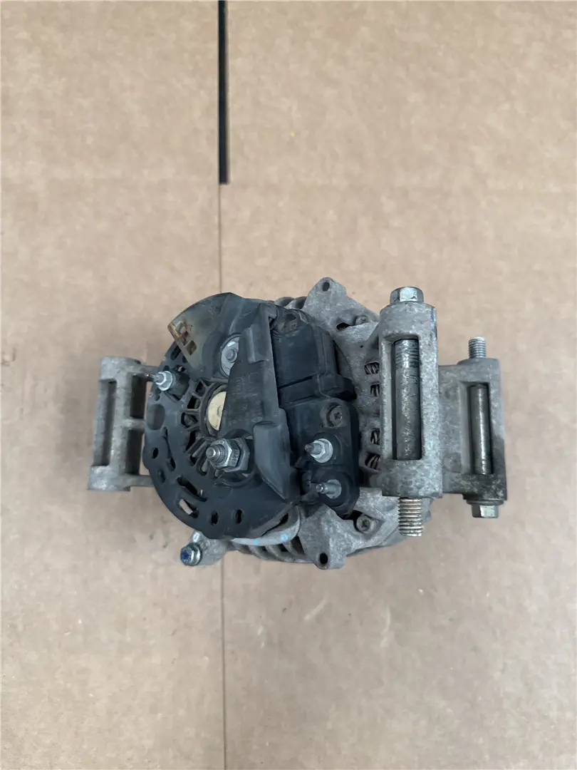 USED ALTERNATOR image 1