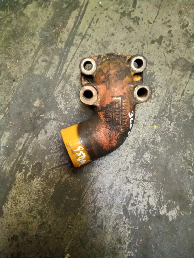 USED ELBOW image 1