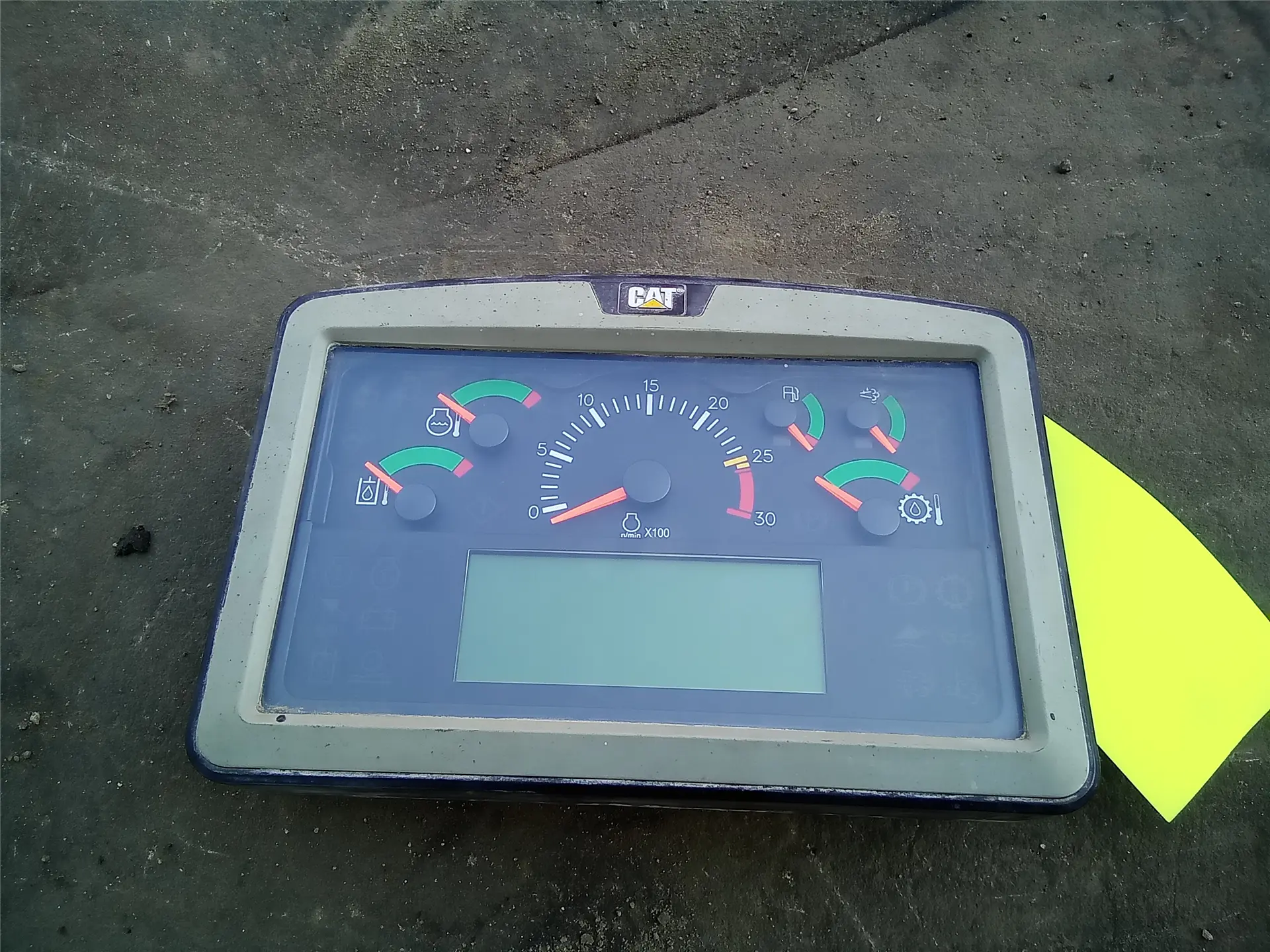 USED CONTROL GP image 1