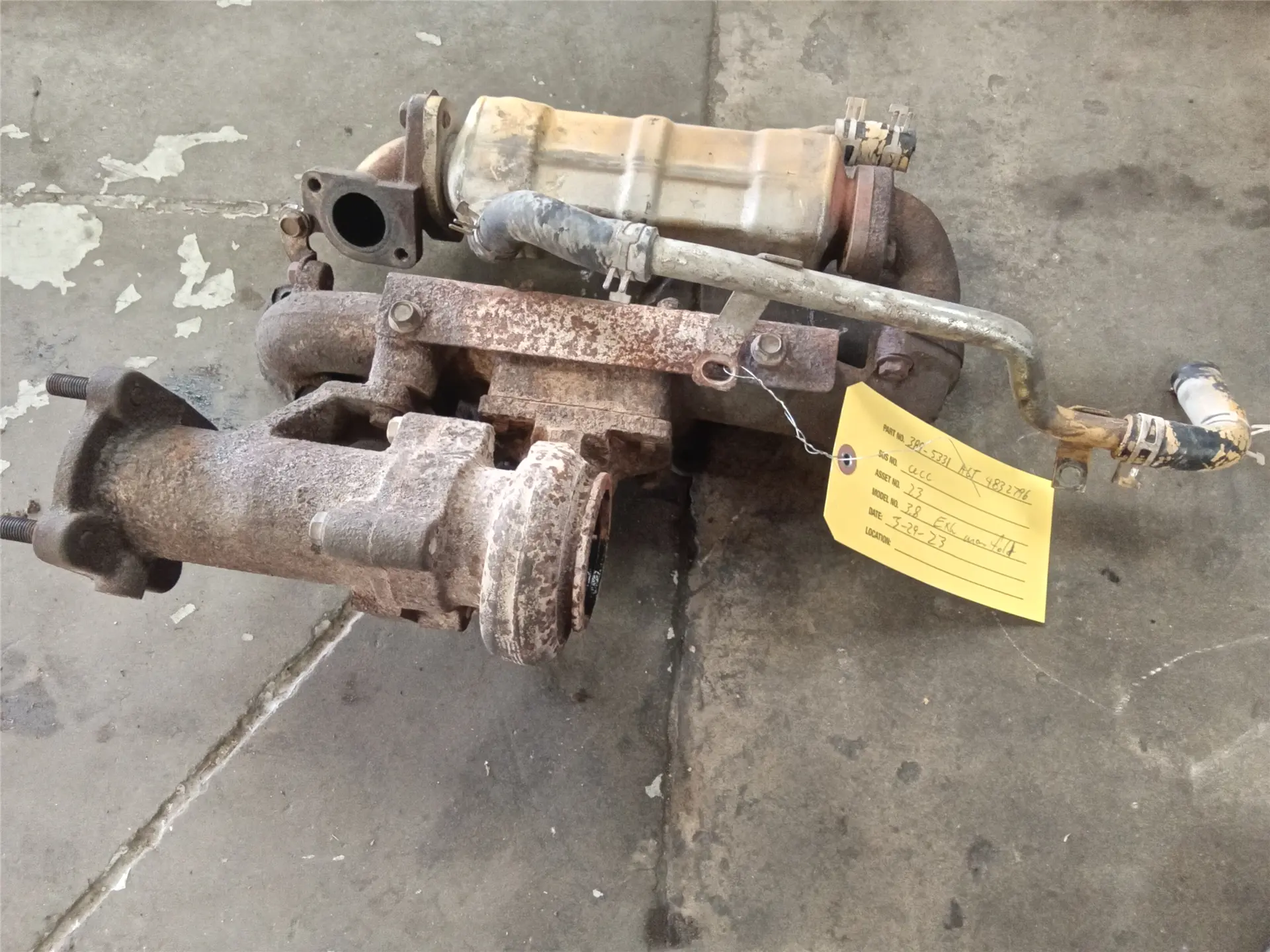 USED MANIFOLD image 1