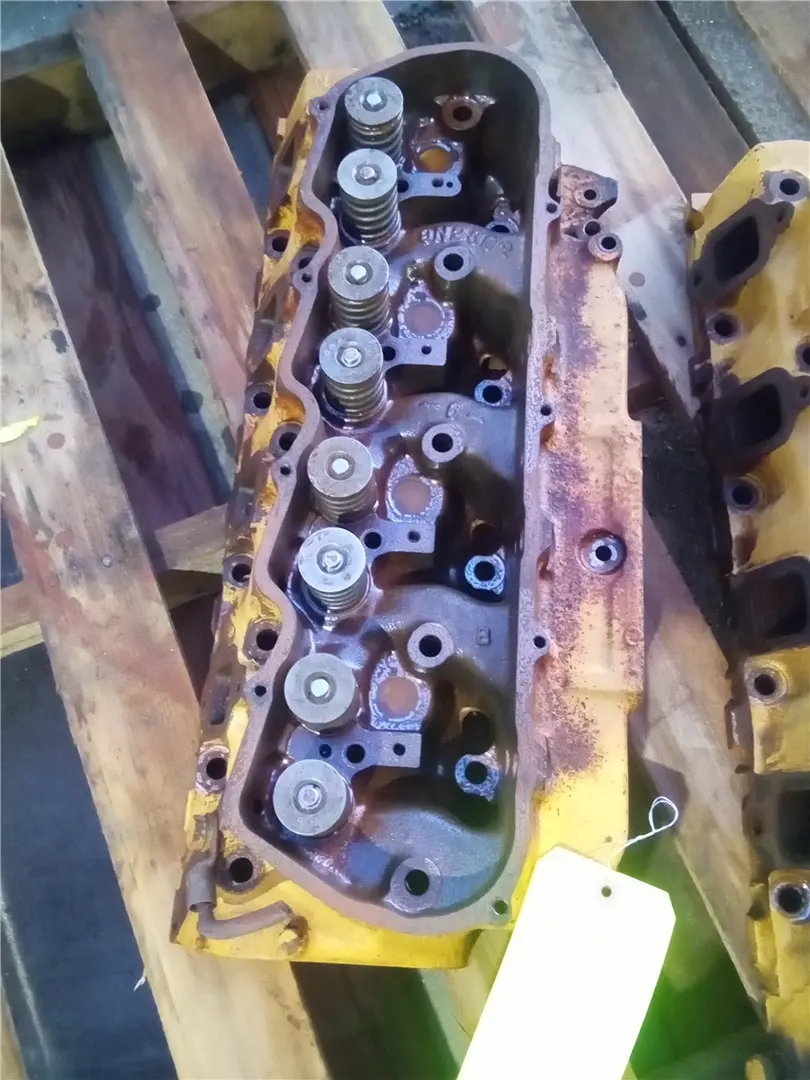USED CYL HEAD AS image 1