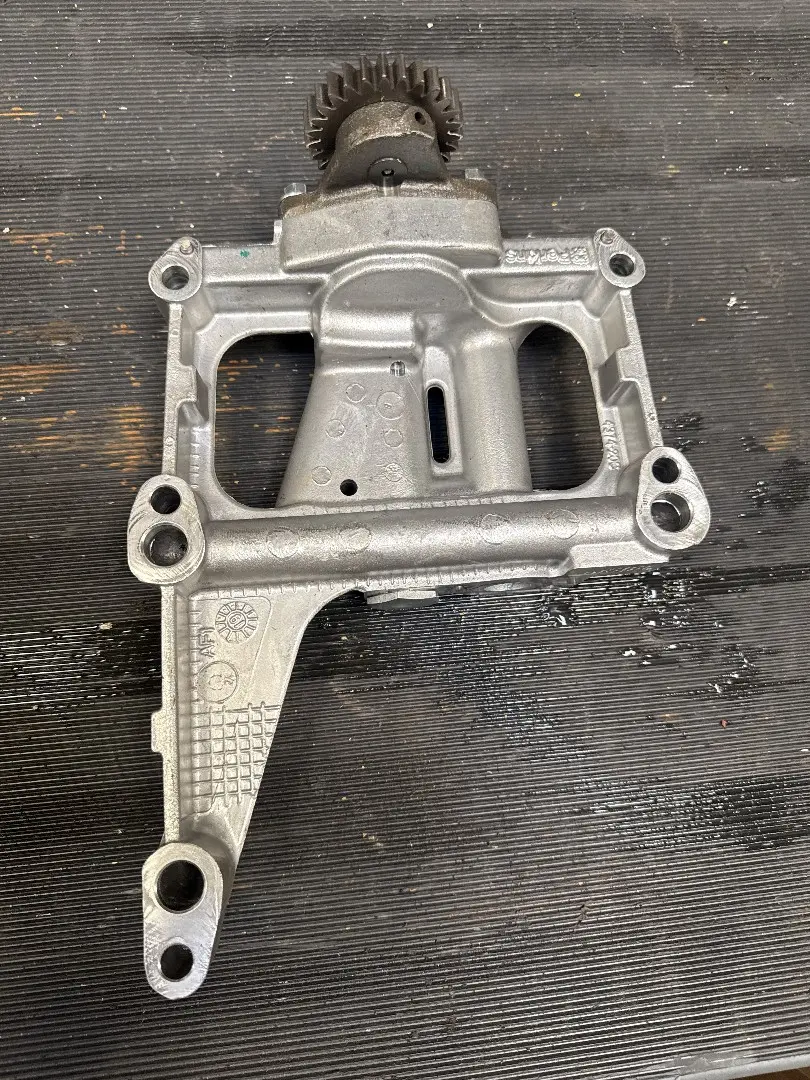 USED OIL PUMP AS image 1