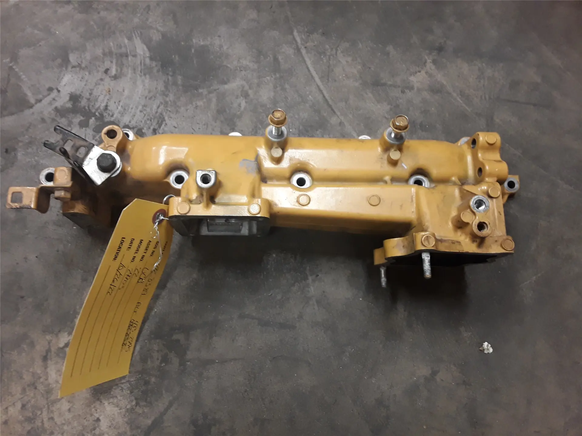 USED INTAKE MANIFO image 1