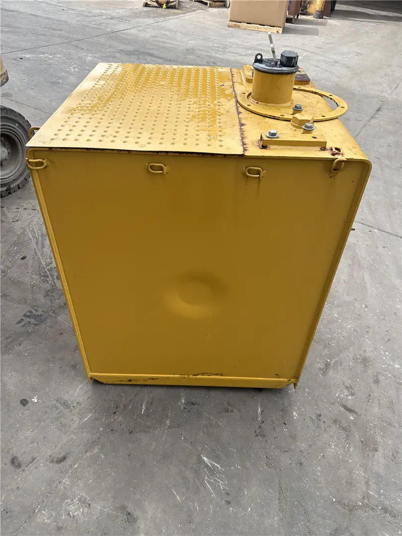 USED FUEL TANK image 1