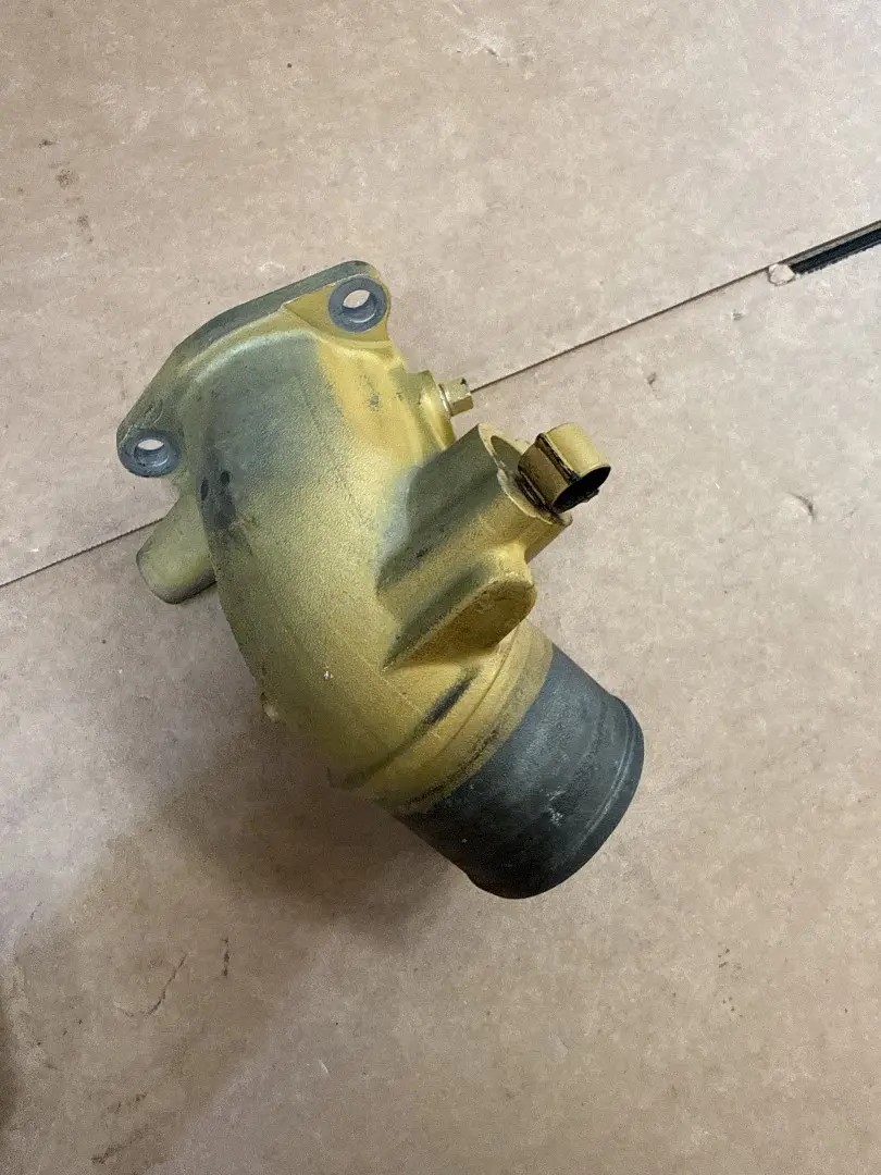 USED ELBOW image 1