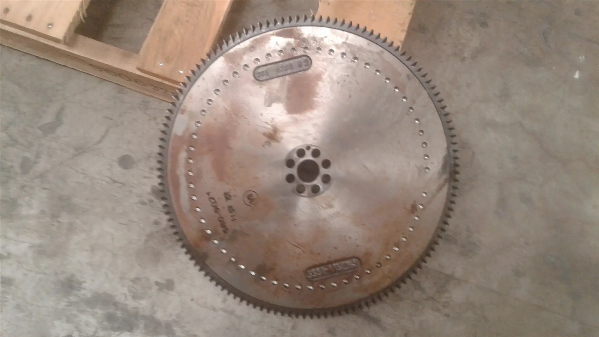 USED FLYWHEEL image 1