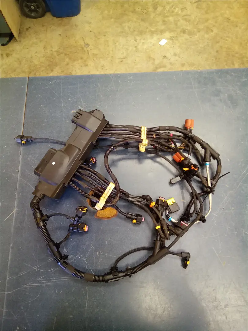 USED WIRING HARNES image 1