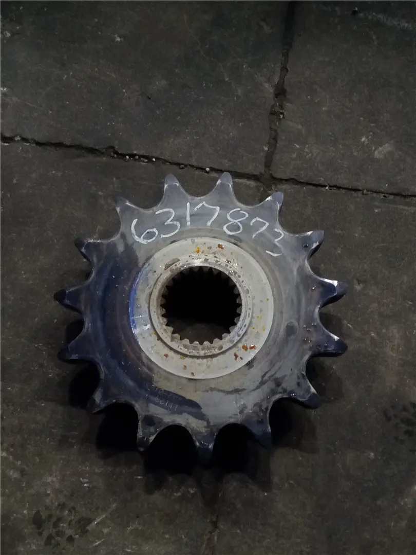 USED SPROCKET AS image 1