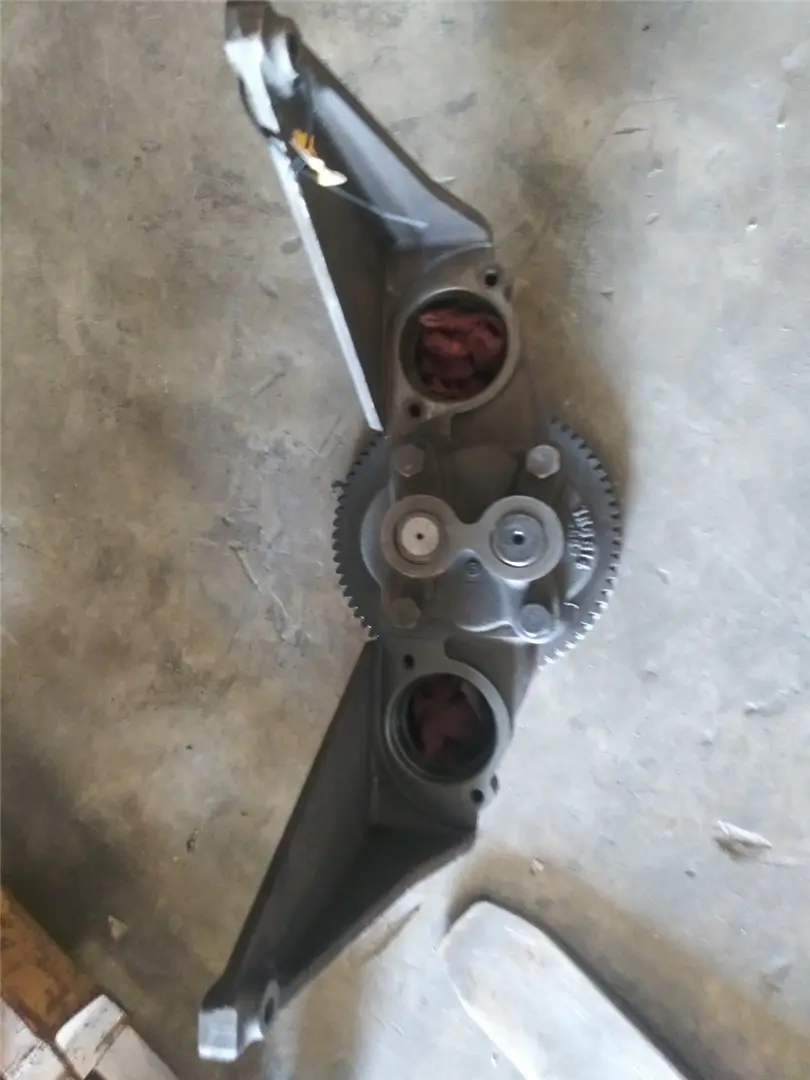 OIL PUMP image 1