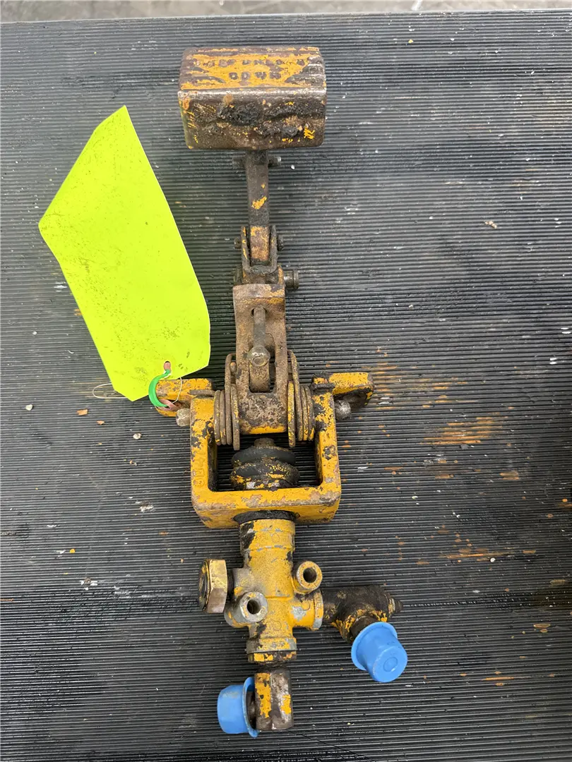USED PEDAL AS image 1