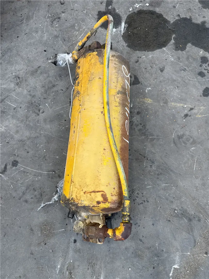 USED RESERVOIR image 1