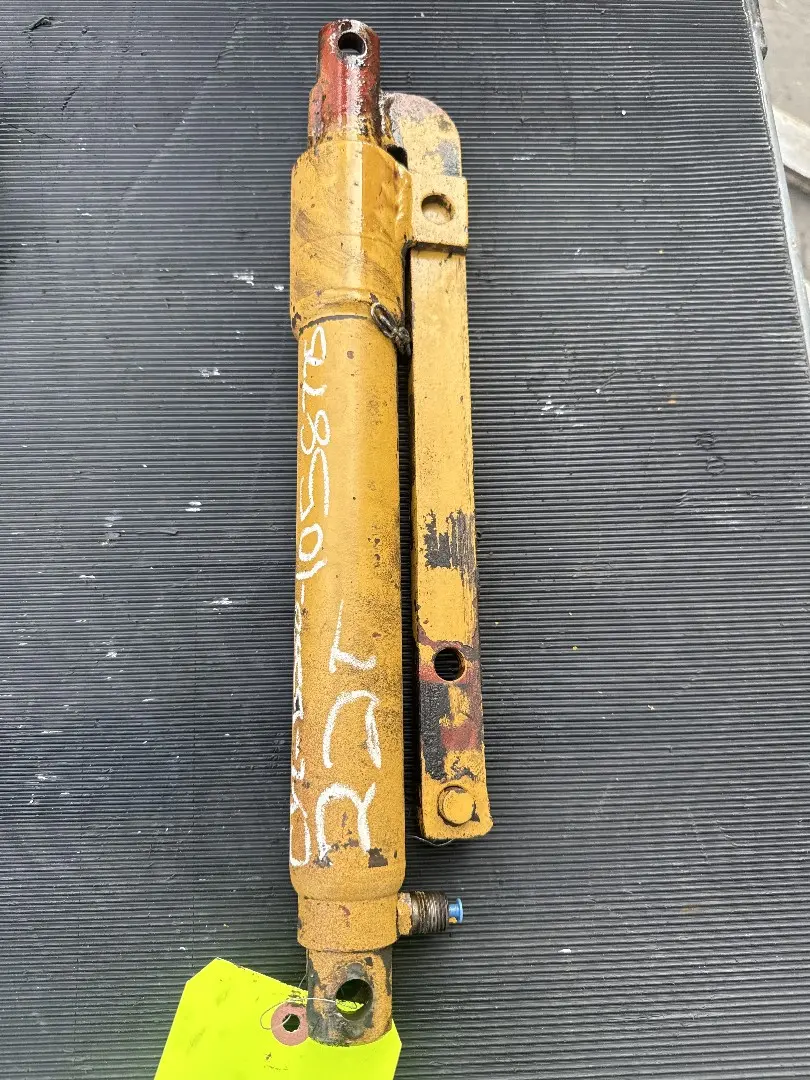 USED TILT CYLINDER image 1