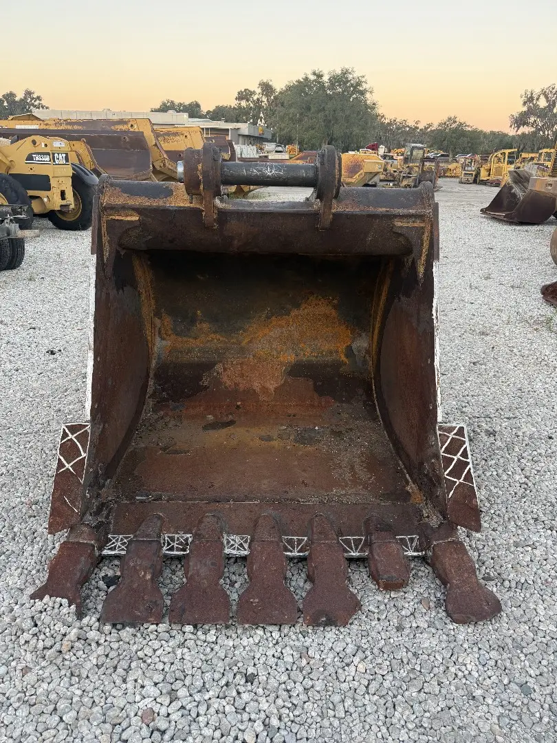 USED 60IN BUCKET image 1