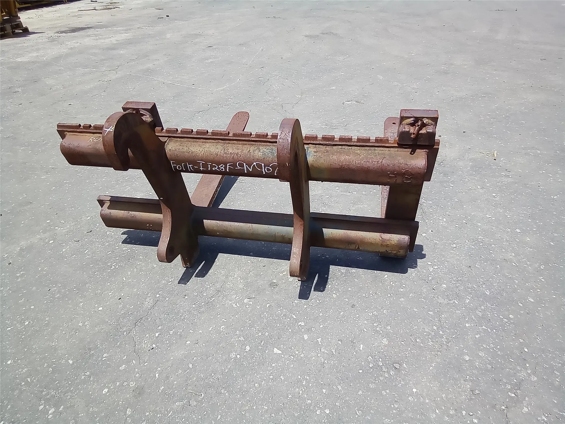 USED 58IN CARRIAGE image 1