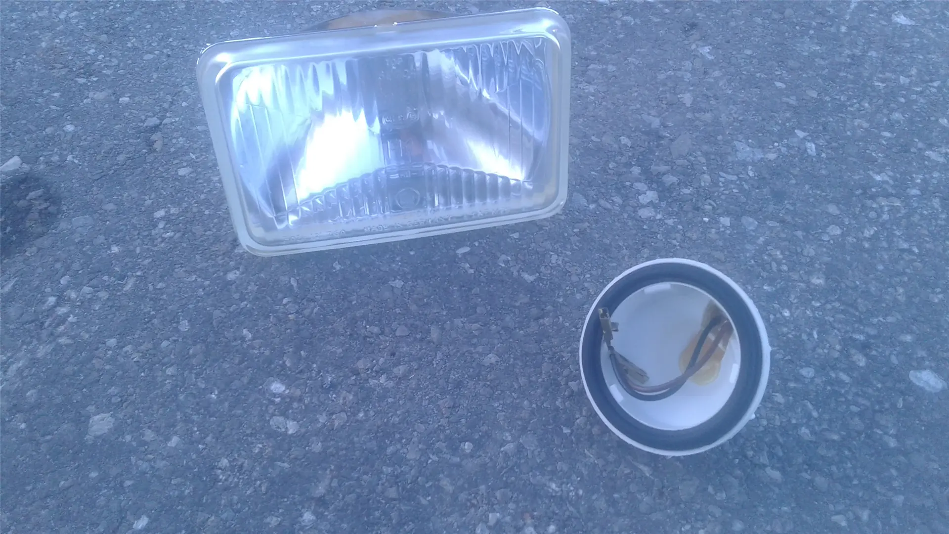 NEW HEADLIGHT INSE image 1