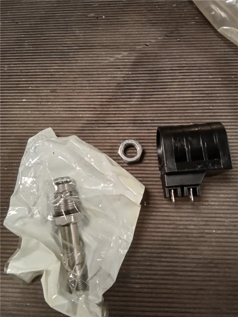 NEW LOWERING VALVE image 1