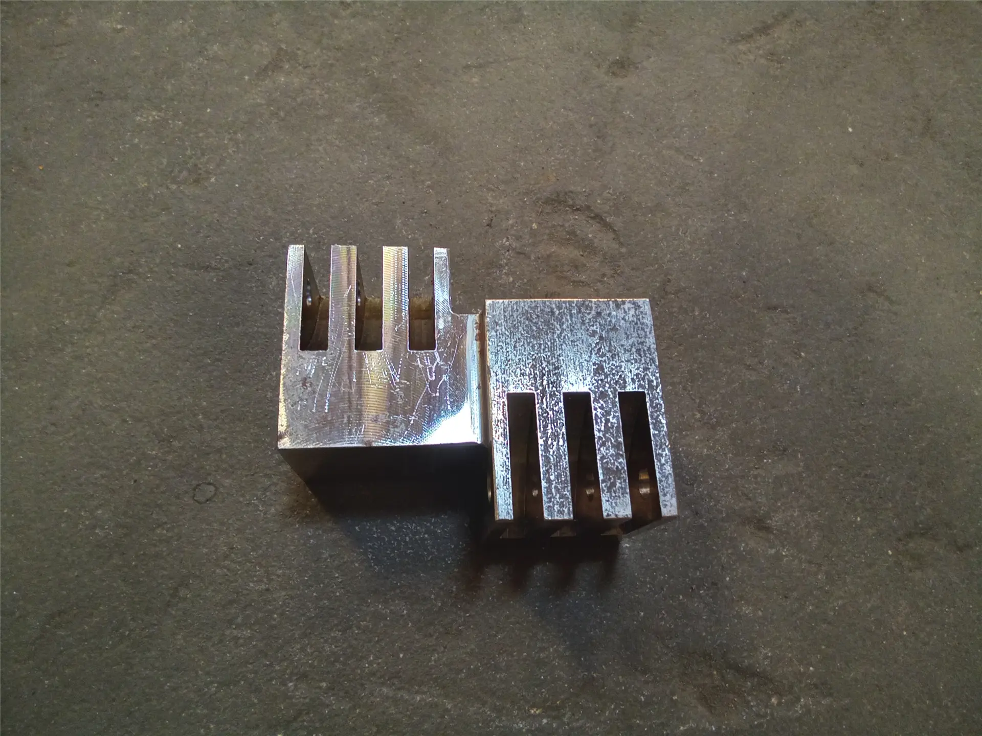 NEW CHAIN BLOCK image 1