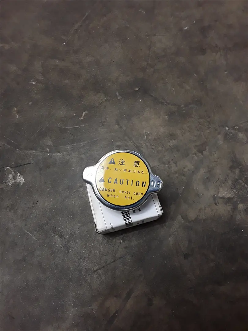 NEW RADIATOR CAP image 1