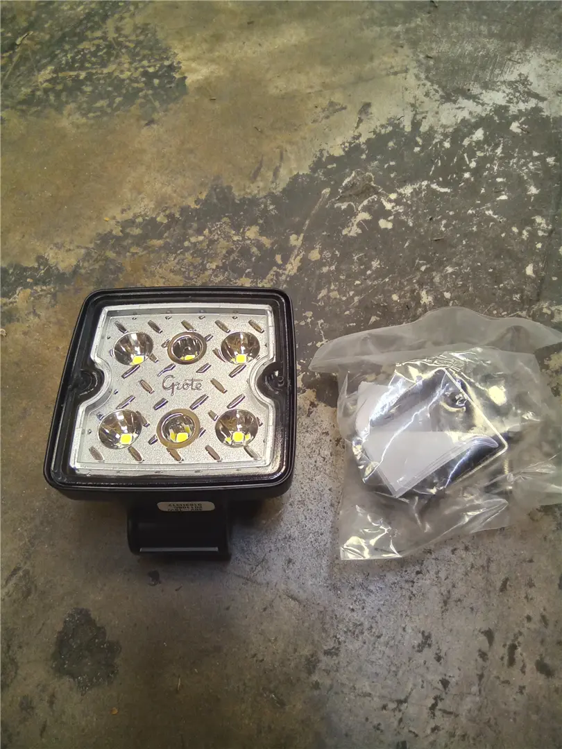 NEW FORWARD LIGHTI image 1