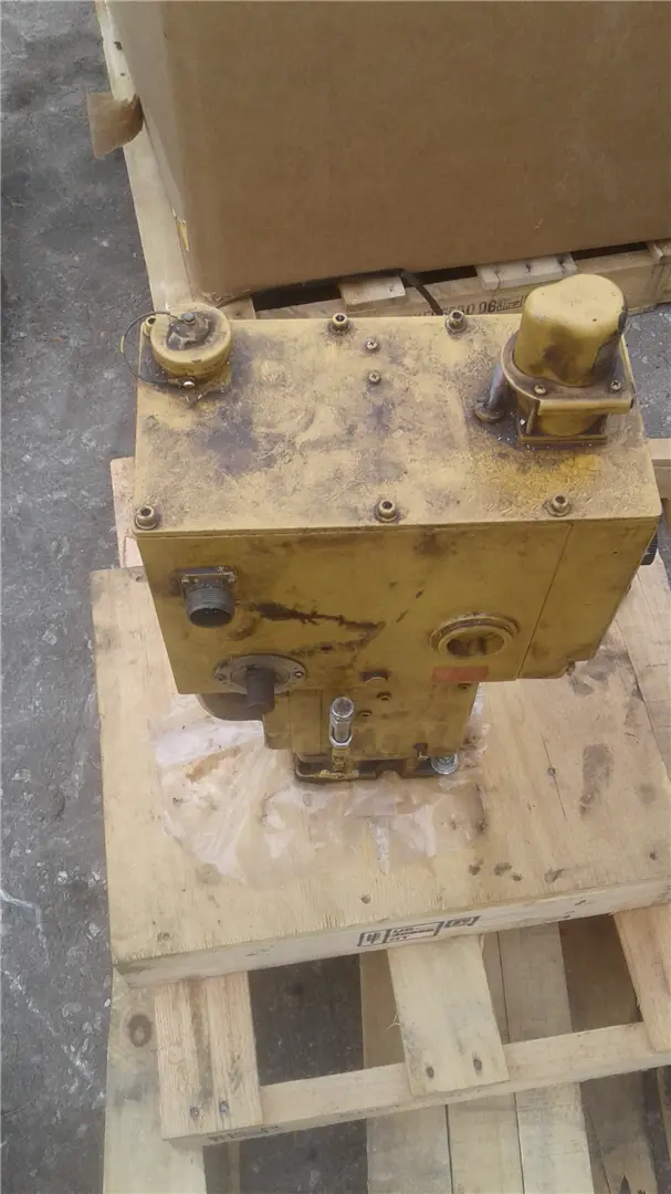 USED GOVERNOR image 1