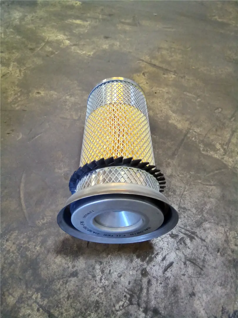 NEW AIR FILTER image 1