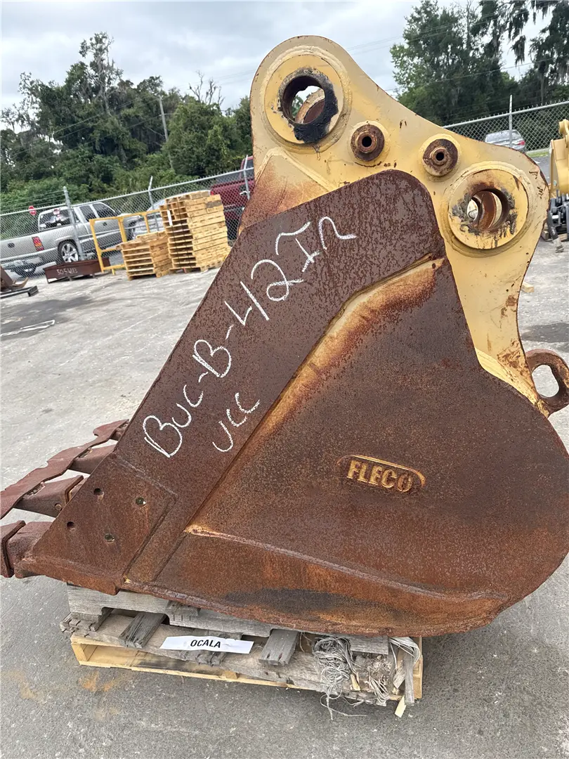USED BUCKET image 1