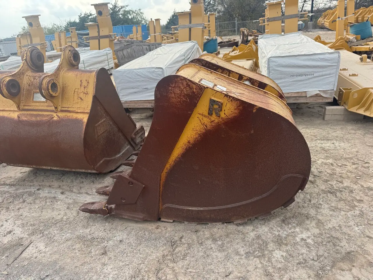 ROCKLAND B LINKAGE BUCKET *PIN GRABBER USE ONLY* MV image 1