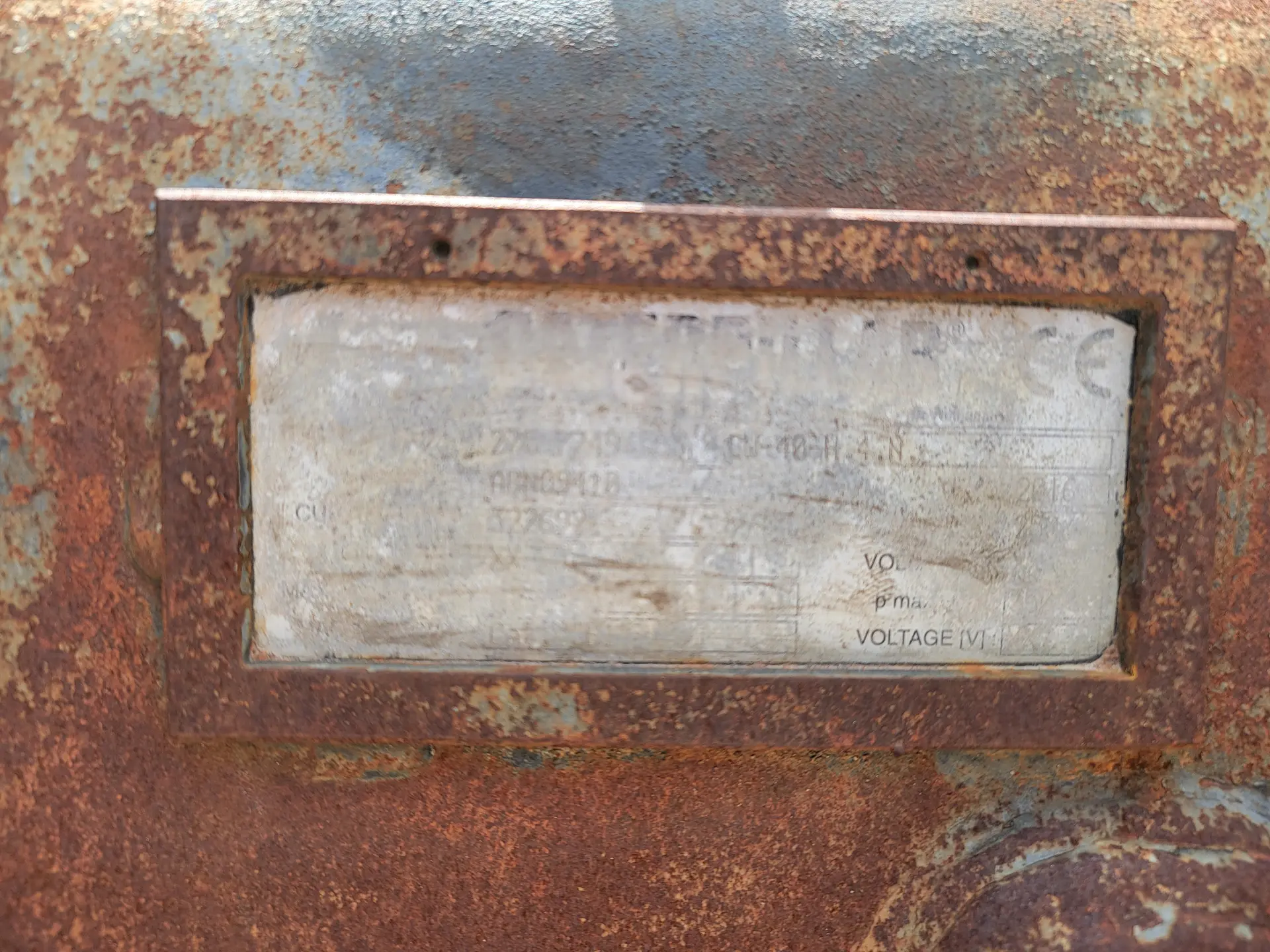 CW40 STYLE COUPLER STILL ATTACHED TO 72" DCB         MQ image 1