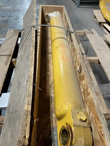 Boom Cylinder Can image 4