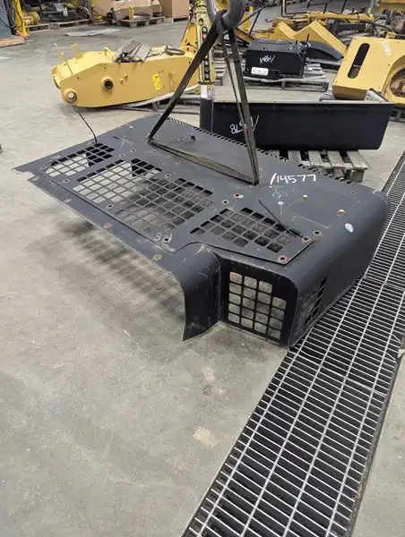 Engine Hood image 2