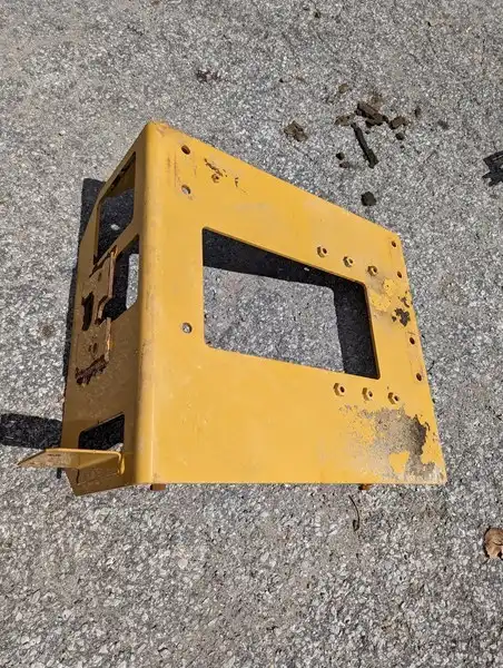 Bracket image 2