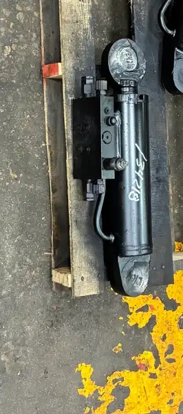 Cyl/Axle Lock indicator image 1
