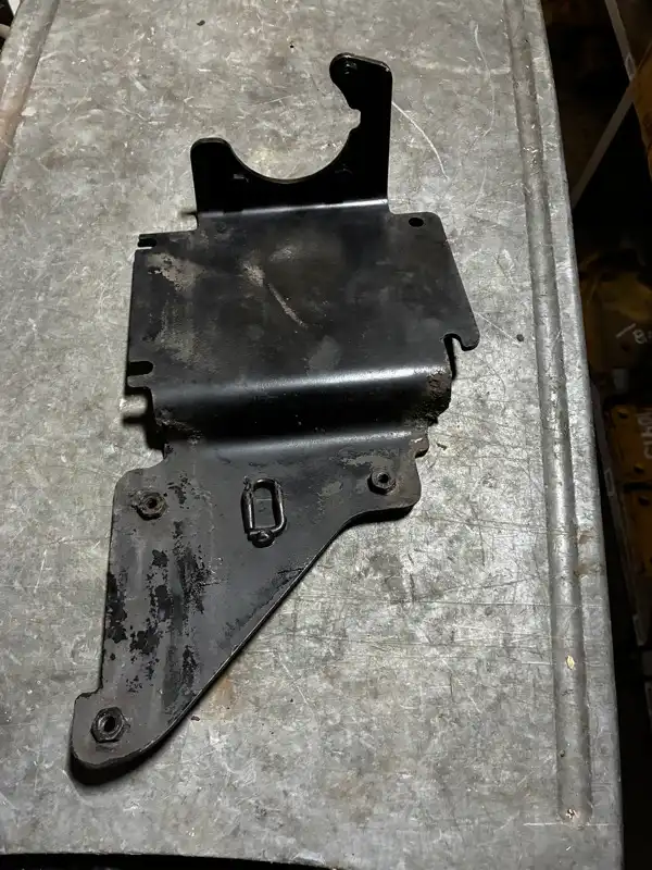 Bracket image 2