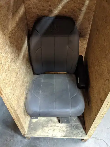 Seat-passeng image 2