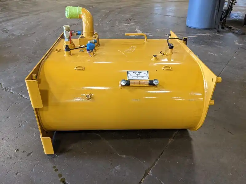 Hydraulic Tank image 5