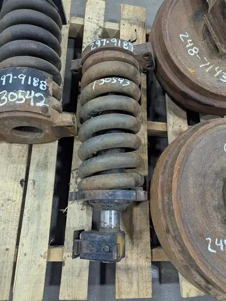 Track Recoil And Adjustment GP. indicator image 1